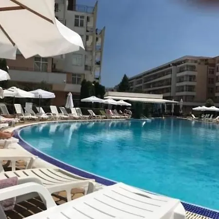 Grand Kamelia 아파트