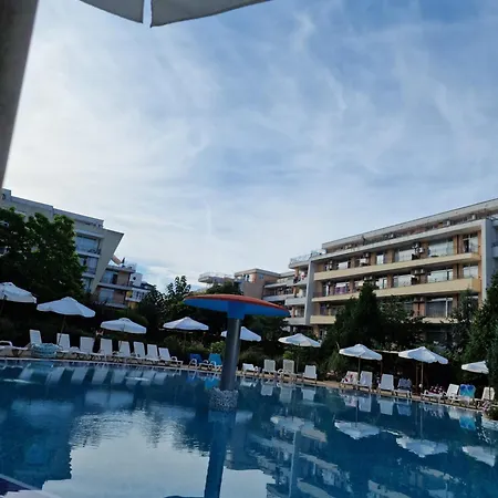 Grand Kamelia Słoneczny Brzeg
